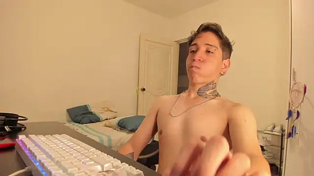 Michael_v77のライブXXXチャット