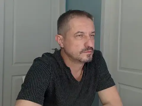 MisterFaithRO Live XXX Chat