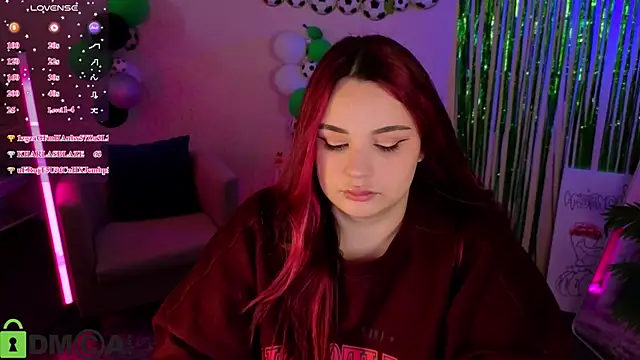 Mia_R0ss élő XXX-chatje