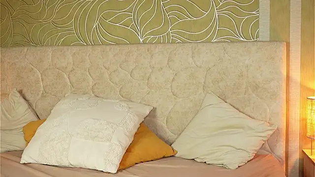 MillaBlis Adlı Modelin Canlı XXX Sohbeti