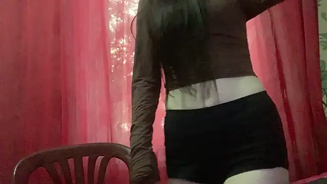 Chat +18 de Tinny_Glass ao vivo