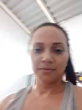 Amanda39 Adlı Modelin Canlı XXX Sohbeti