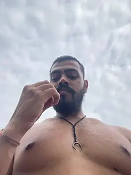 دردشة fireboyyyyy الجنسية المباشرة