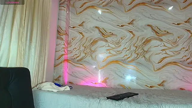 צ'אט XXX בשידור חי של EbonyHansNight