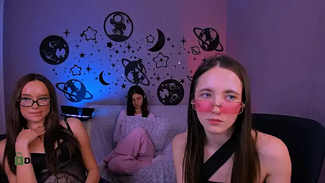 Онлайн чат XXX bella_dorn
