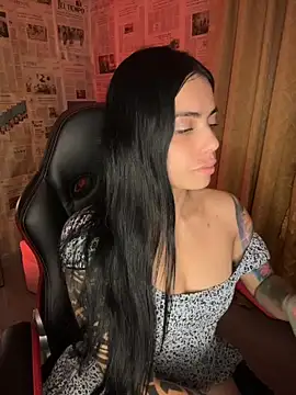 i_am_nina_'s Live XXX Chat