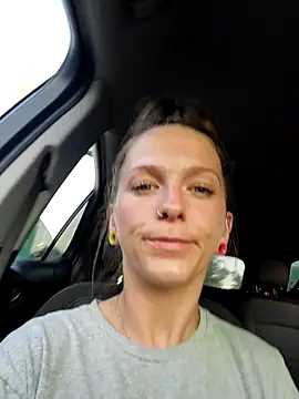XXX chat uživo modela Bakedroll333