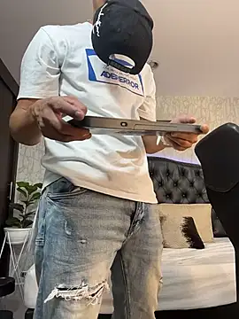 Lander_Cruz Adlı Modelin Web Kamerası Şovu
