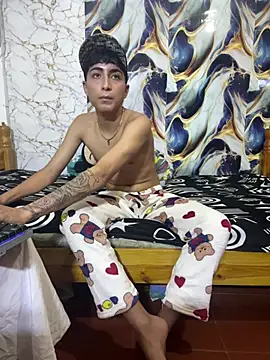 Chat +18 de MichaelMiller20261 ao vivo