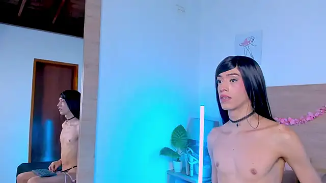 LaraRous Live XXX-Chat