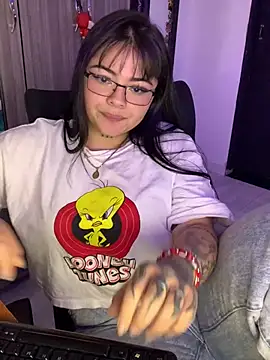 Chat +18 de lilith__immaculatte ao vivo