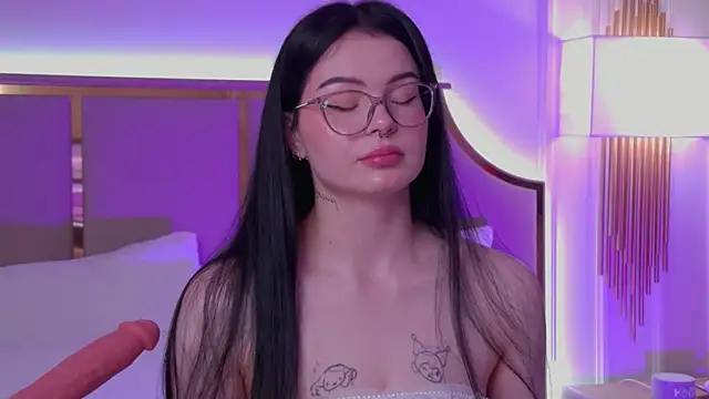CindyMil's Live XXX Chat