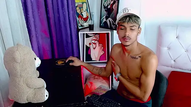 Angel_foxc13 live XXX chat