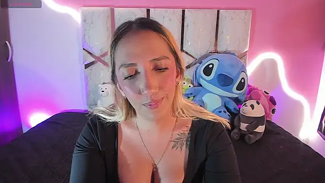 צ'אט XXX בשידור חי של Amanda_klaire