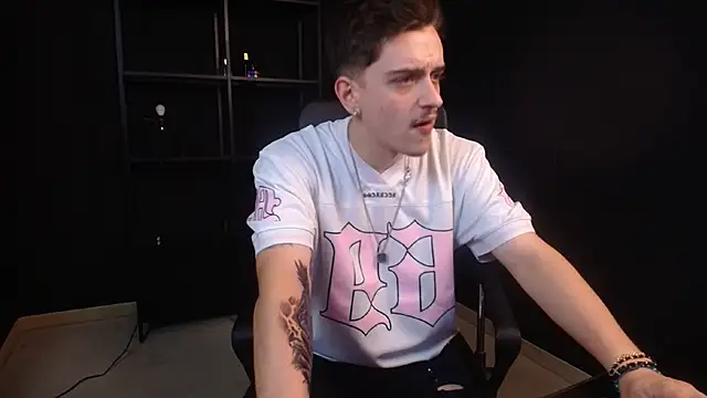 Chat XXX Live FelixStarkk