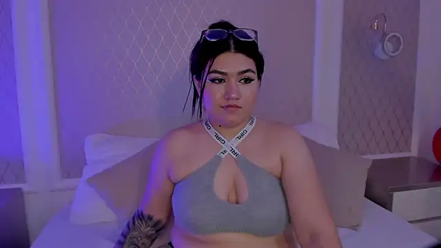 julieta_wildblood Adlı Modelin Canlı XXX Sohbeti