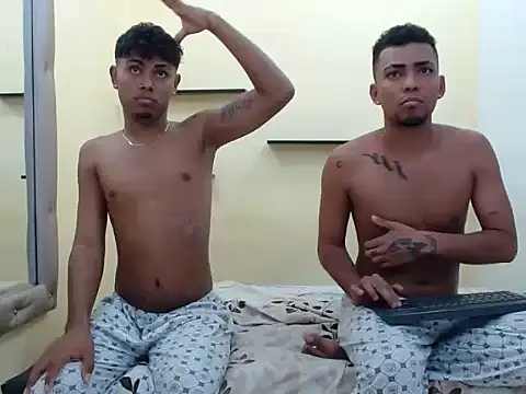 Онлайн чат XXX patrickvsnoah