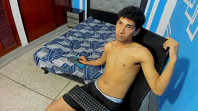 Chatroom XXX en direct de efrain_boy