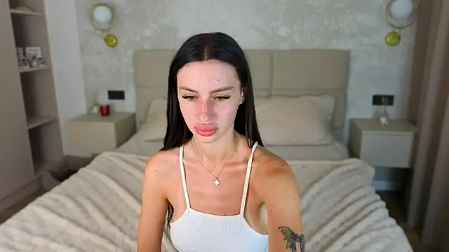 Chat +18 de Snow_WhiteeeX ao vivo