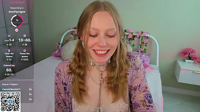 AngelBlaze Adlı Modelin Canlı XXX Sohbeti