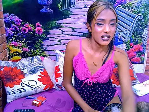 IndianPretty14u2Luv Chat XXX in diretta