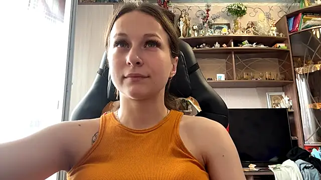 TaIliedGuest Live XXX-chat