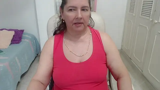 leonela_69's Live XXX Chat