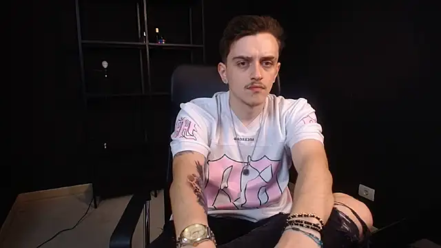 FelixStarkk 라이브 XXX 채팅