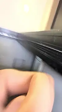 mo-mo-69's Live XXX Chat