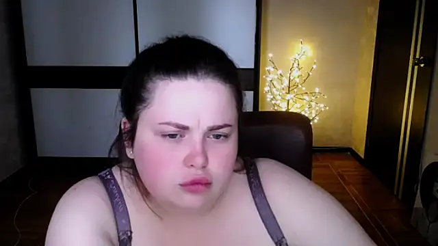 Czat XXX na żywo – Emily_Mo