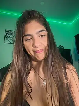chicachocolate01's Live XXX Chat