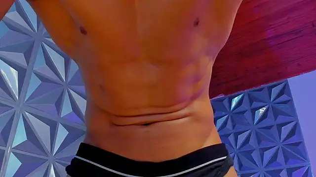 Adonys_Lewis_ Adlı Modelin Canlı XXX Sohbeti