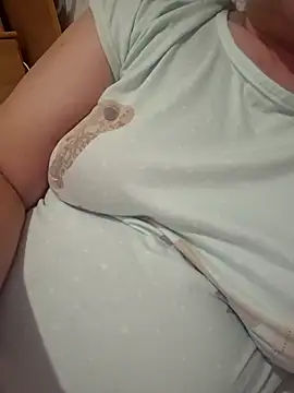 Ivaemi1 – Naživo XXX chat