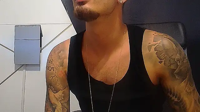BrandonTate Adlı Modelin Canlı XXX Sohbeti