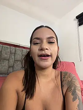 amara_wet04's Live XXX Chat