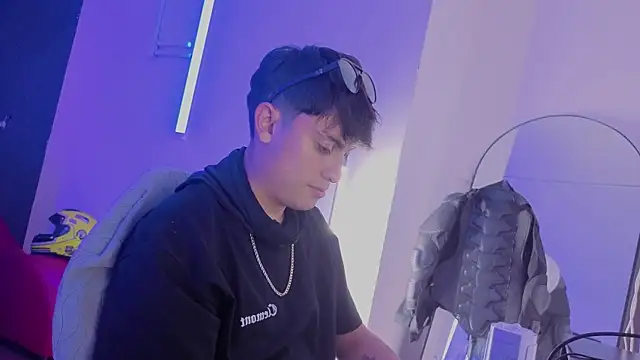 Chat +18 de angel_still_ ao vivo