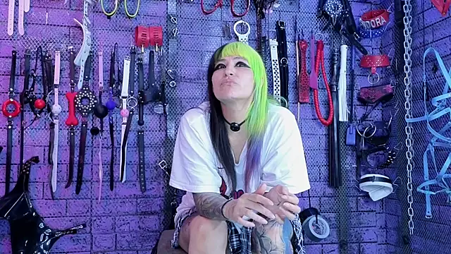 XXX chat uživo modela PANDORANEZZ