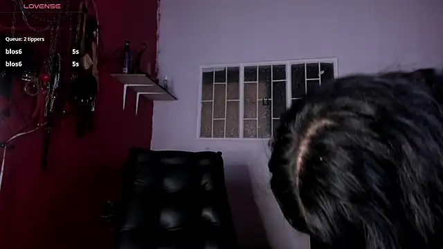 Chat XXX en directo de kira_milk1