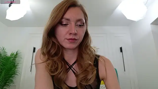 IrisLayne's Live XXX Chat