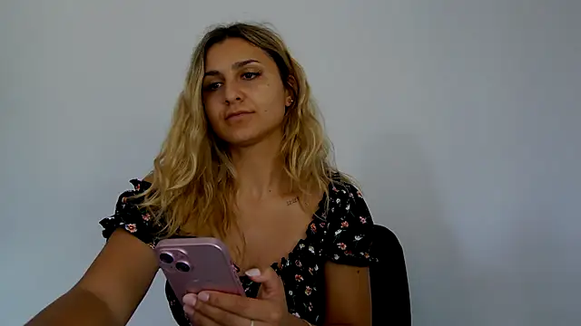 NicolePlay – Live XXX-chat