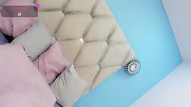 Milla_Star_ Chat XXX live