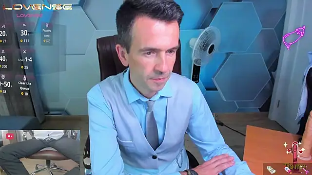 XXX chat uživo modela SteveTiger
