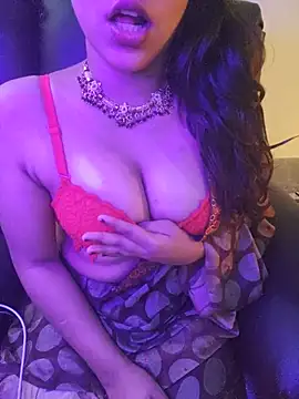 callmeshreya Live XXX-Chat
