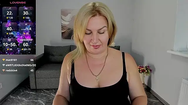 Lili_Crossi's Live XXX Chat
