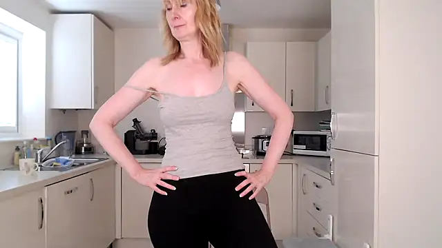 Anna_Raye élő XXX-chatje