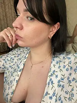 Poly_Nick – Naživo XXX chat