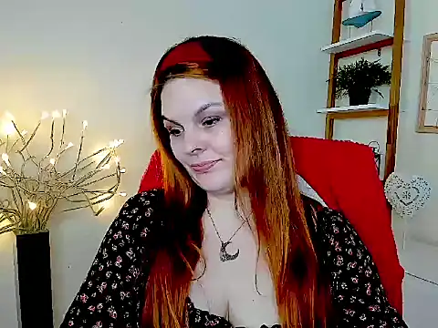 GingerKitten1 Adlı Modelin Canlı XXX Sohbeti