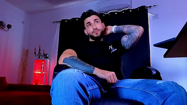 MightyAaron66 – Live XXX-chat