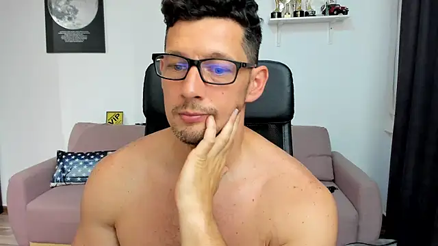 BrutusK08 Live XXX-chat