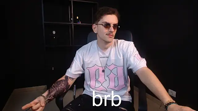FelixStarkk 라이브 XXX 채팅